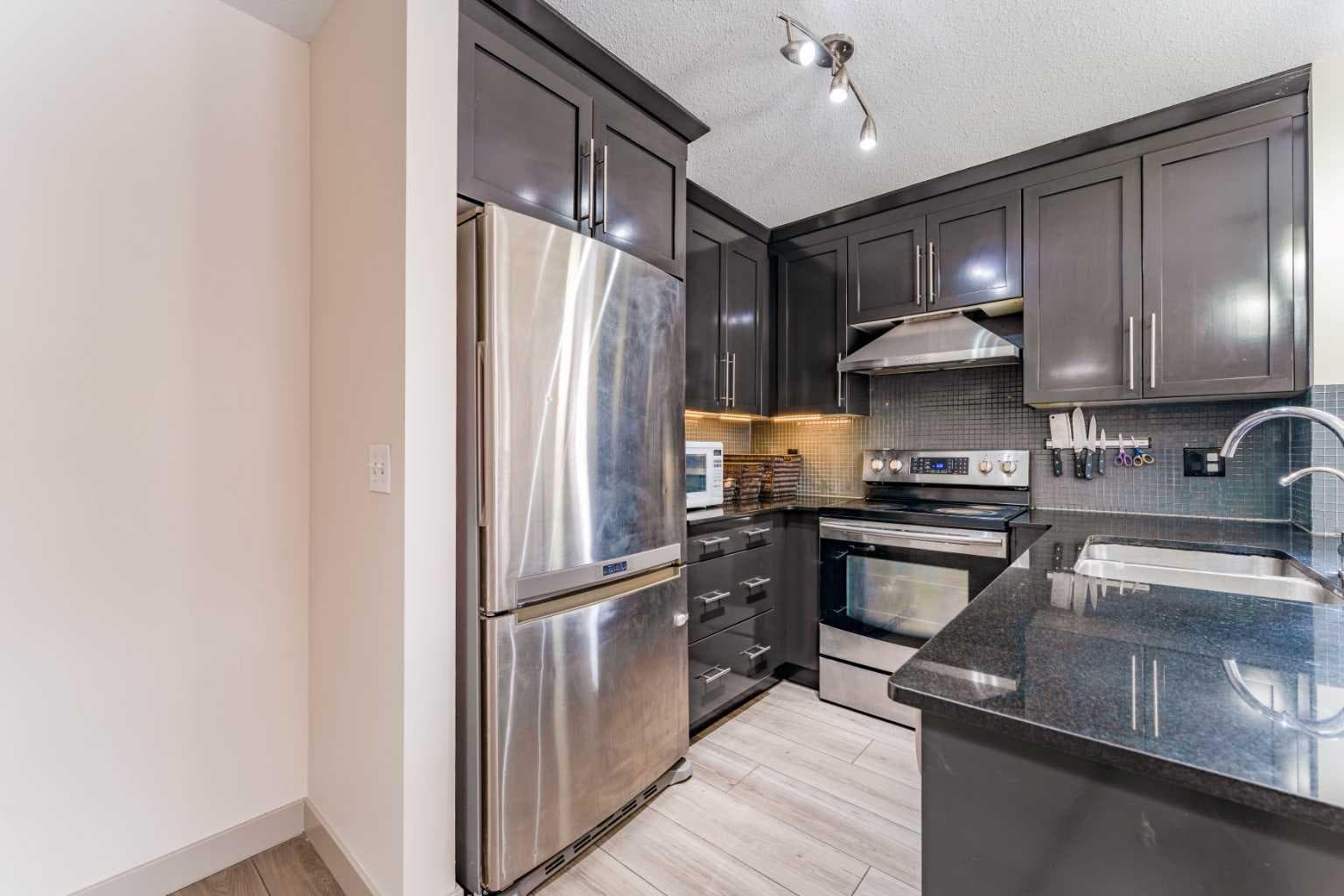 1111, 155 Skyview Ranch Way NE