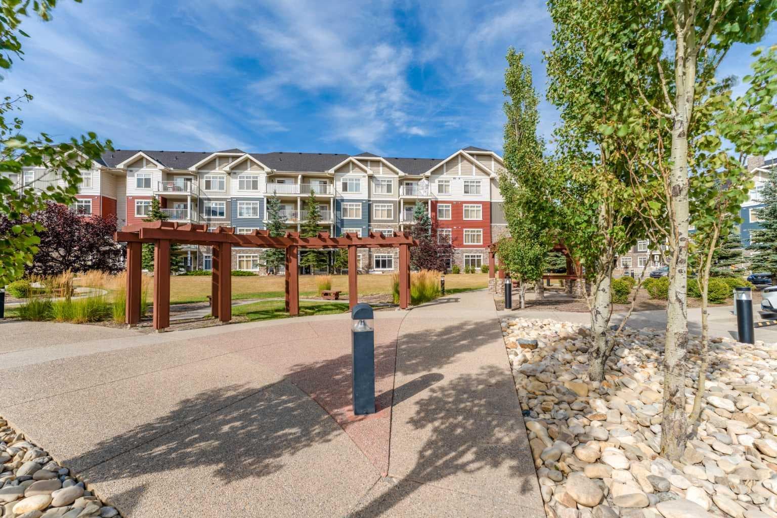 1111, 155 Skyview Ranch Way NE