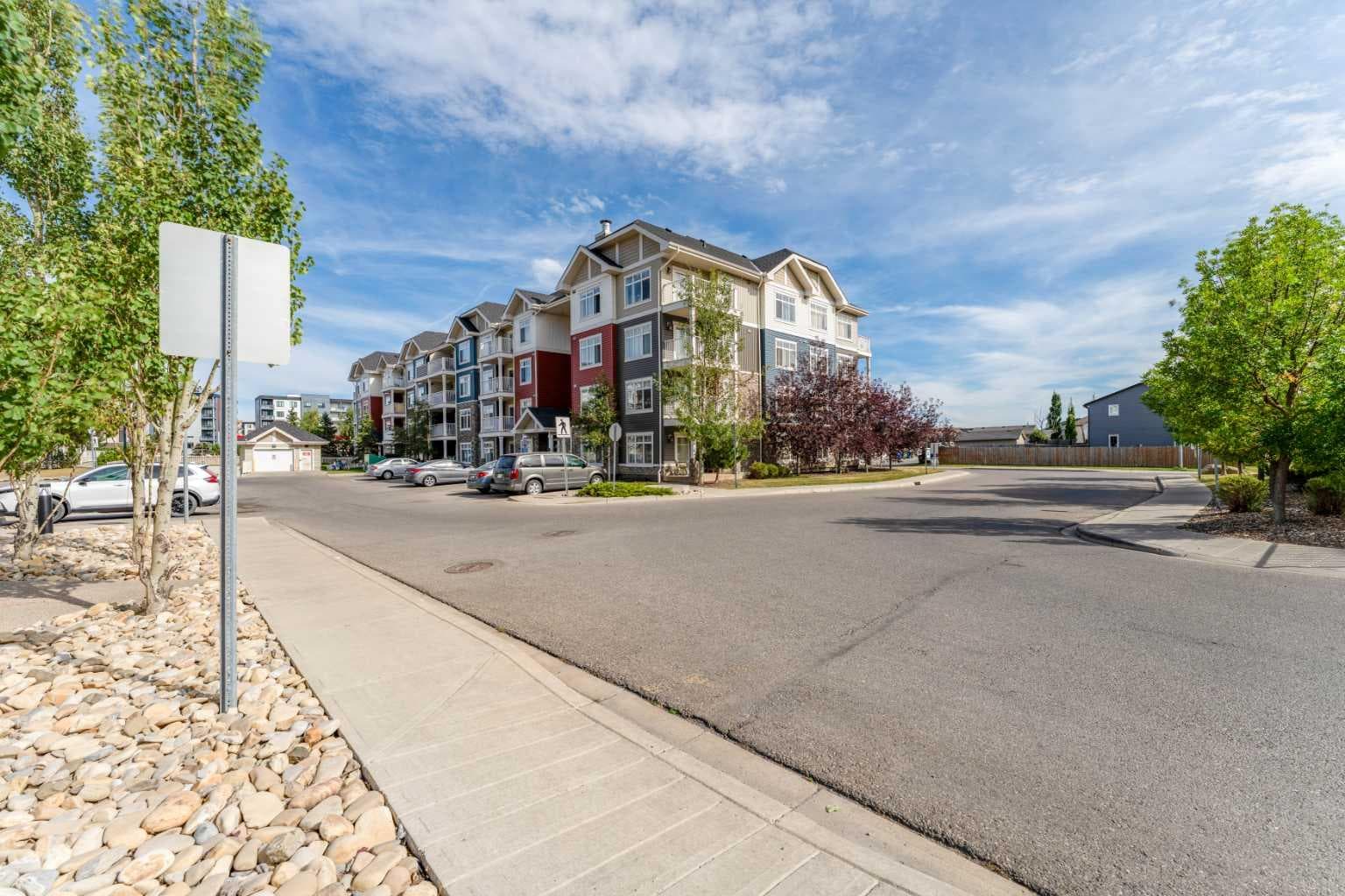 1111, 155 Skyview Ranch Way NE
