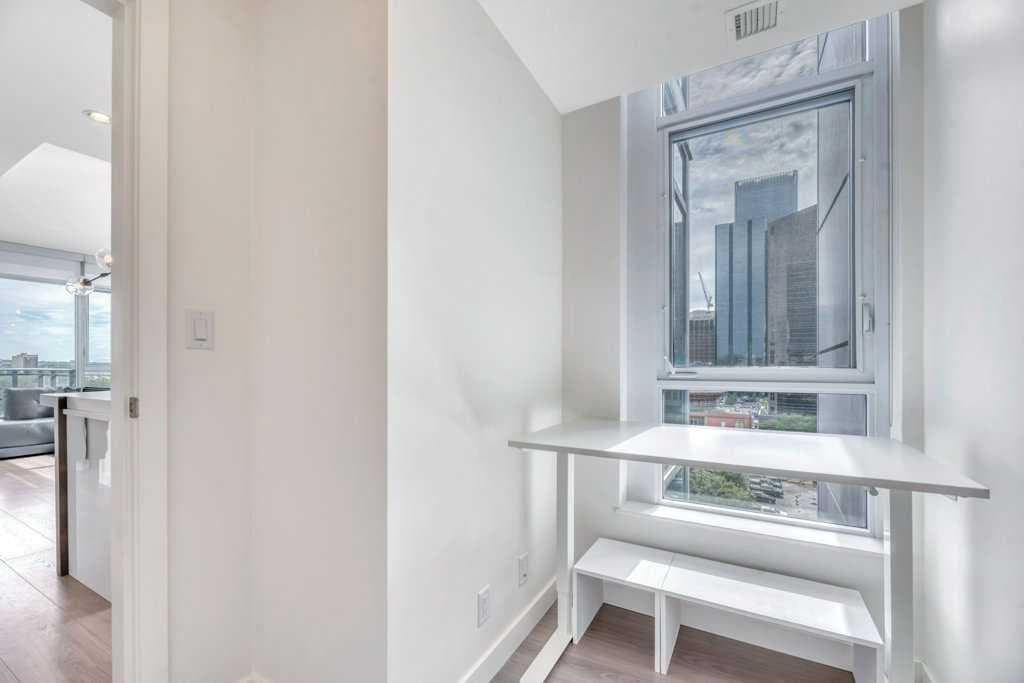 908, 108 Waterfront Court SW