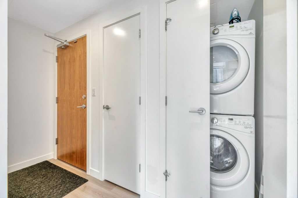 908, 108 Waterfront Court SW