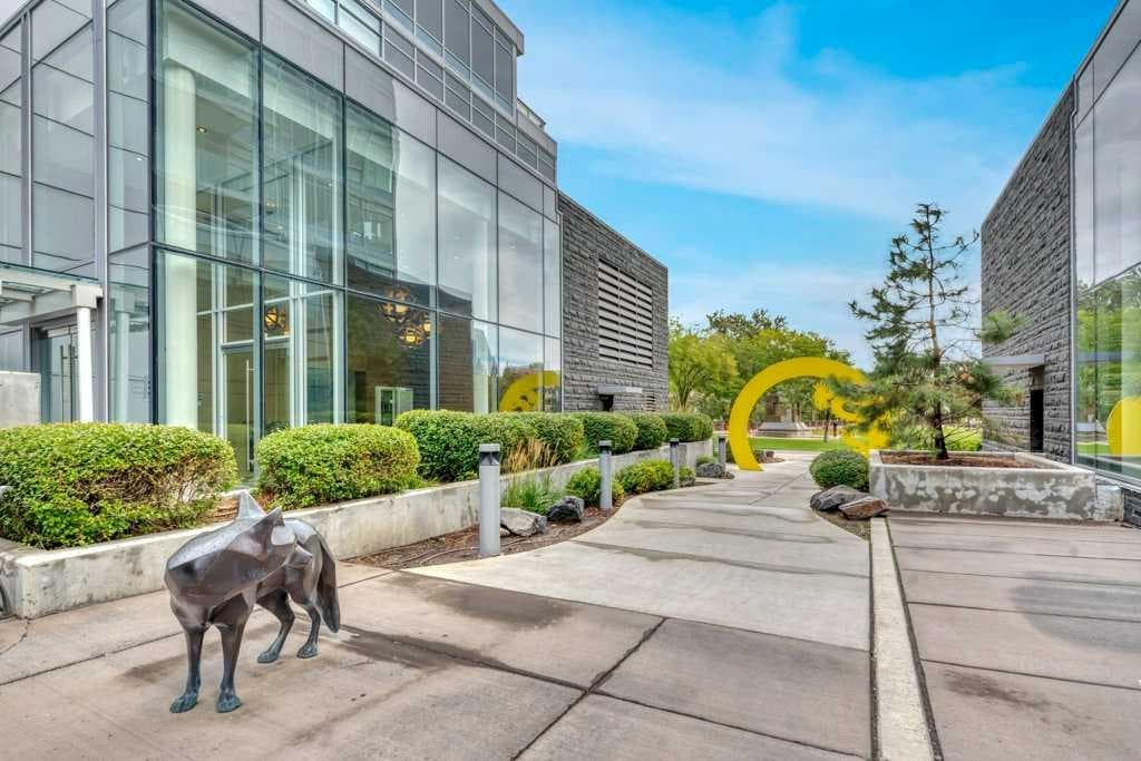 908, 108 Waterfront Court SW