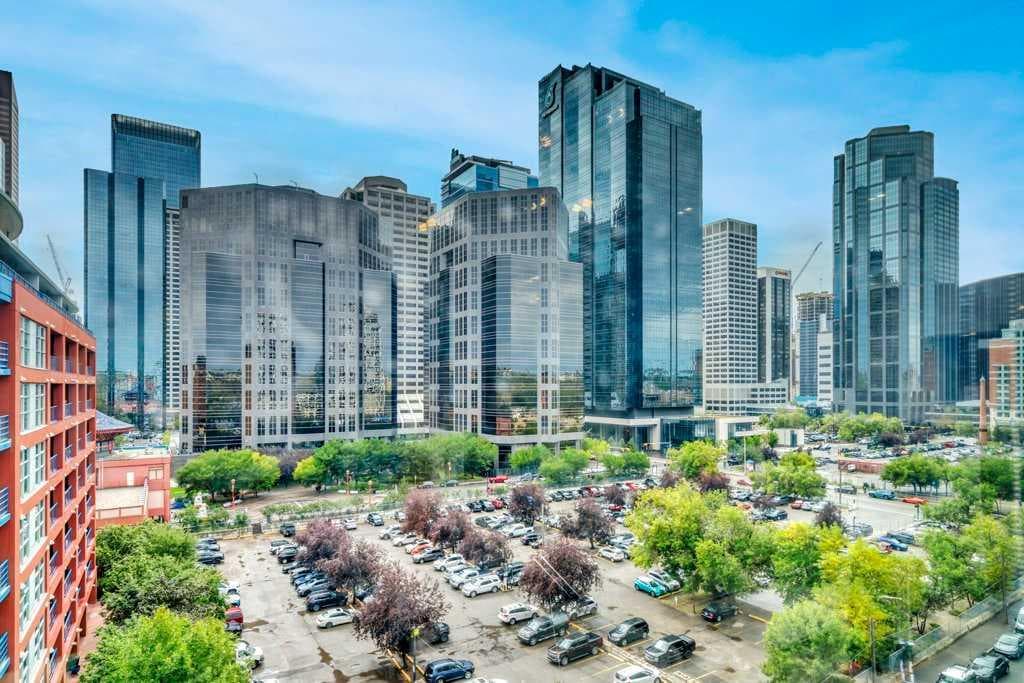 908, 108 Waterfront Court SW