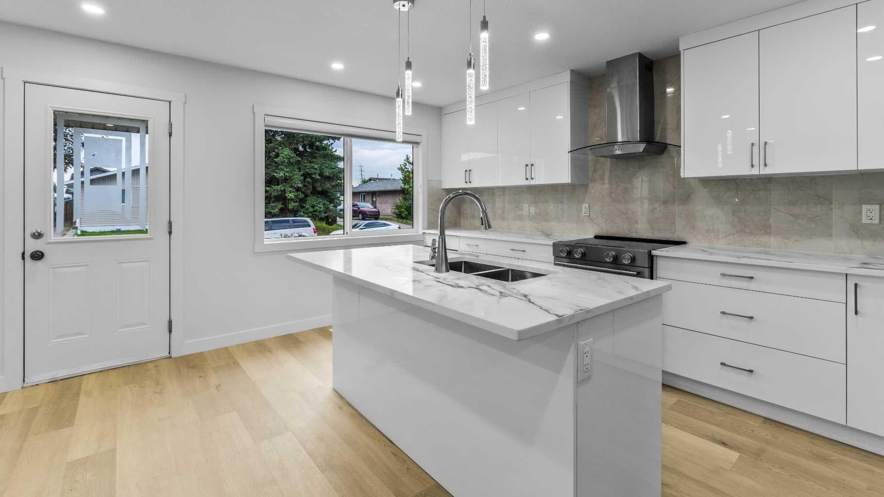 48 Doverglen Crescent SE