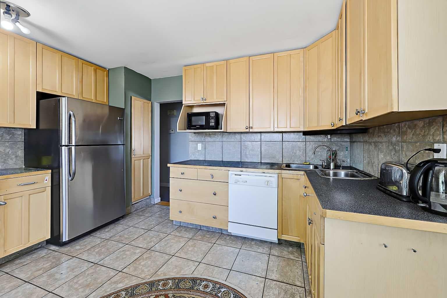 3 Creston Crescent NW