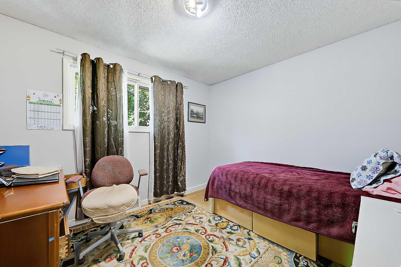 3 Creston Crescent NW