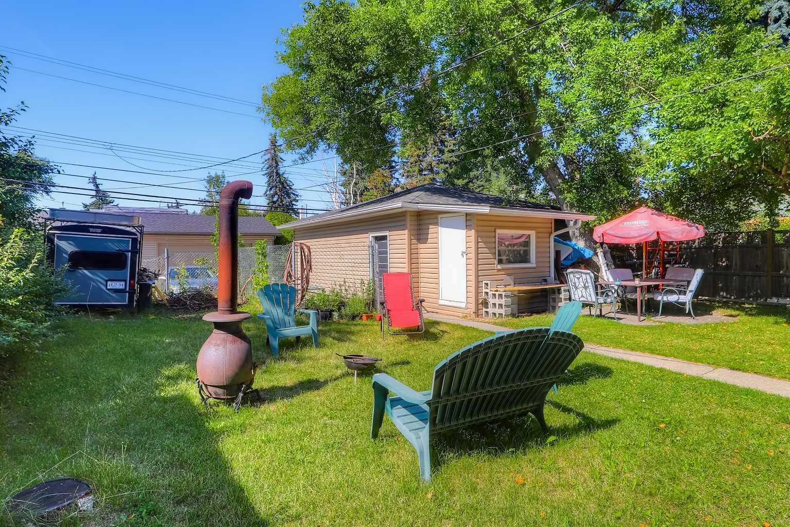 3 Creston Crescent NW