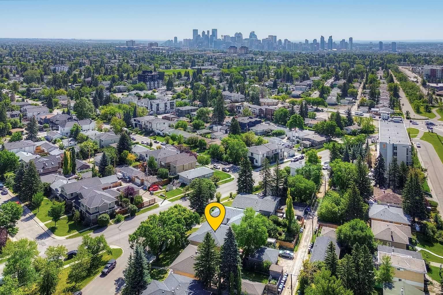 3 Creston Crescent NW