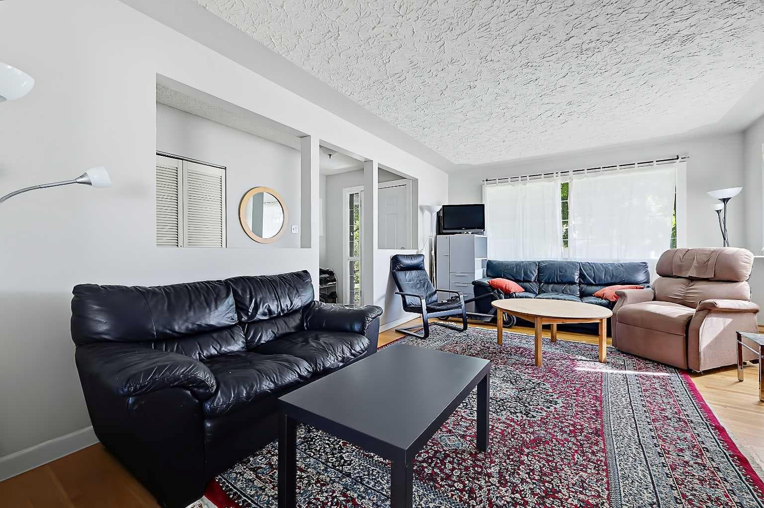 3 Creston Crescent NW