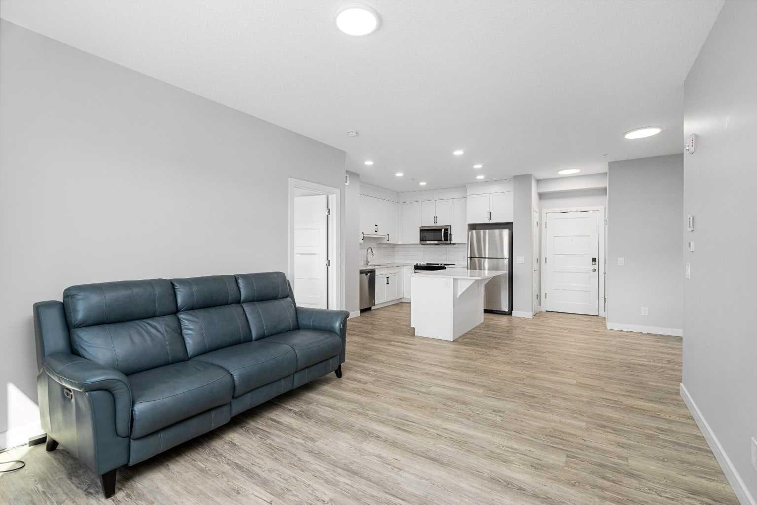 3308, 80 Greenbriar Place NW