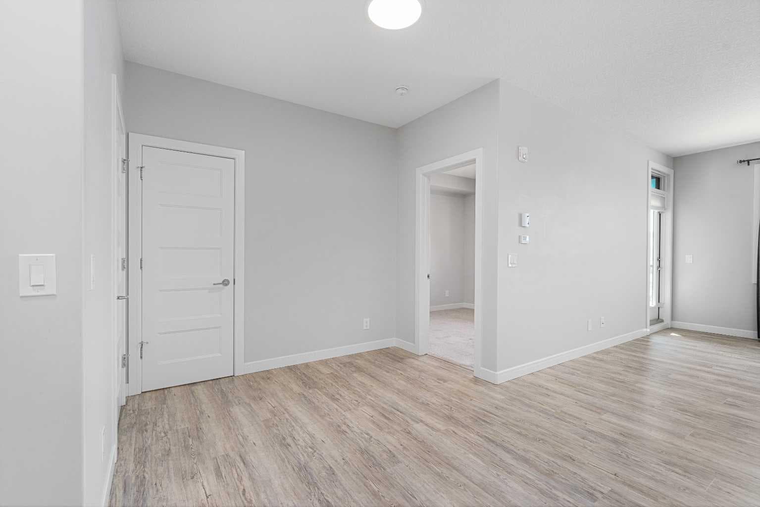 3308, 80 Greenbriar Place NW
