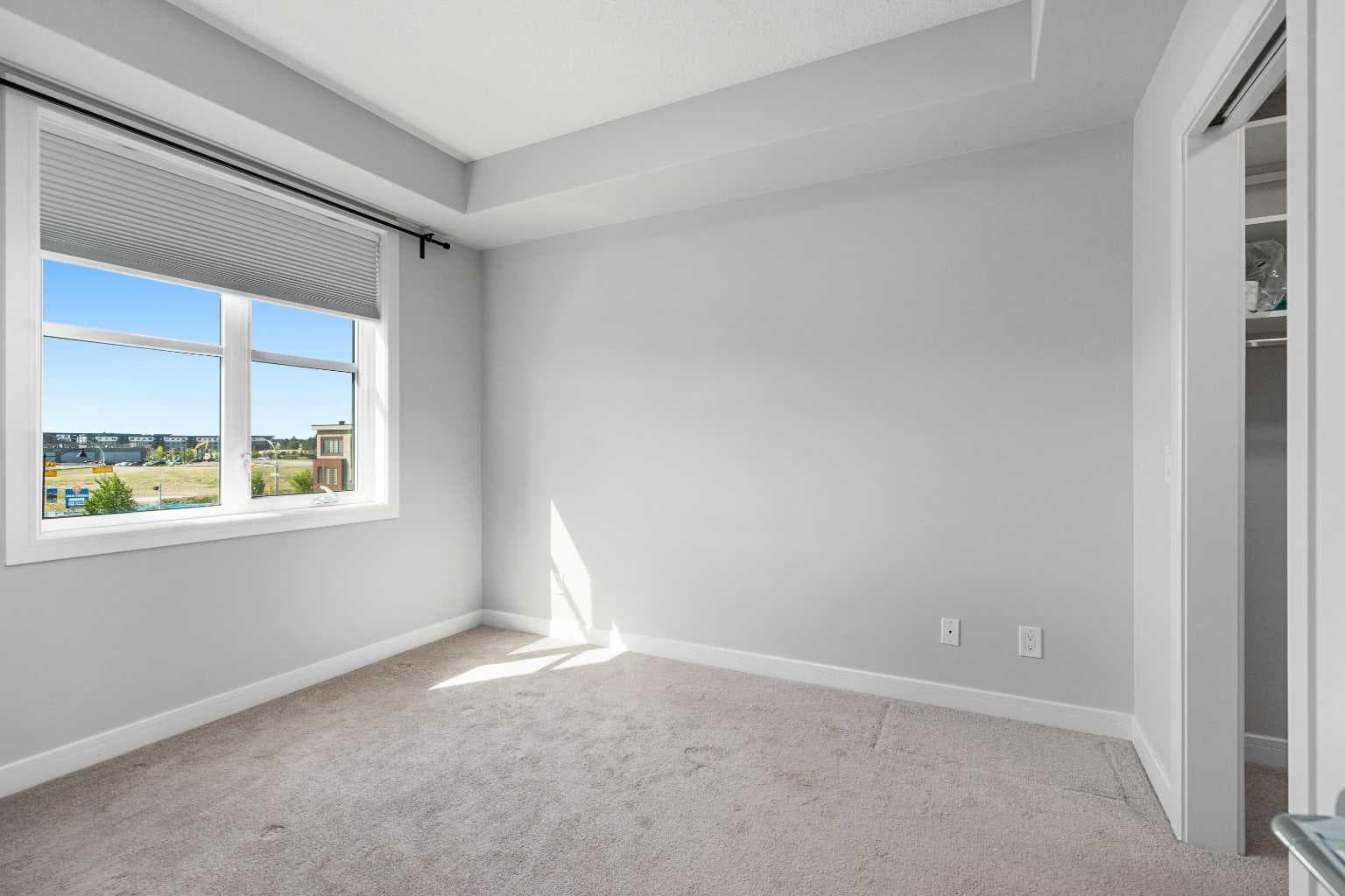 3308, 80 Greenbriar Place NW