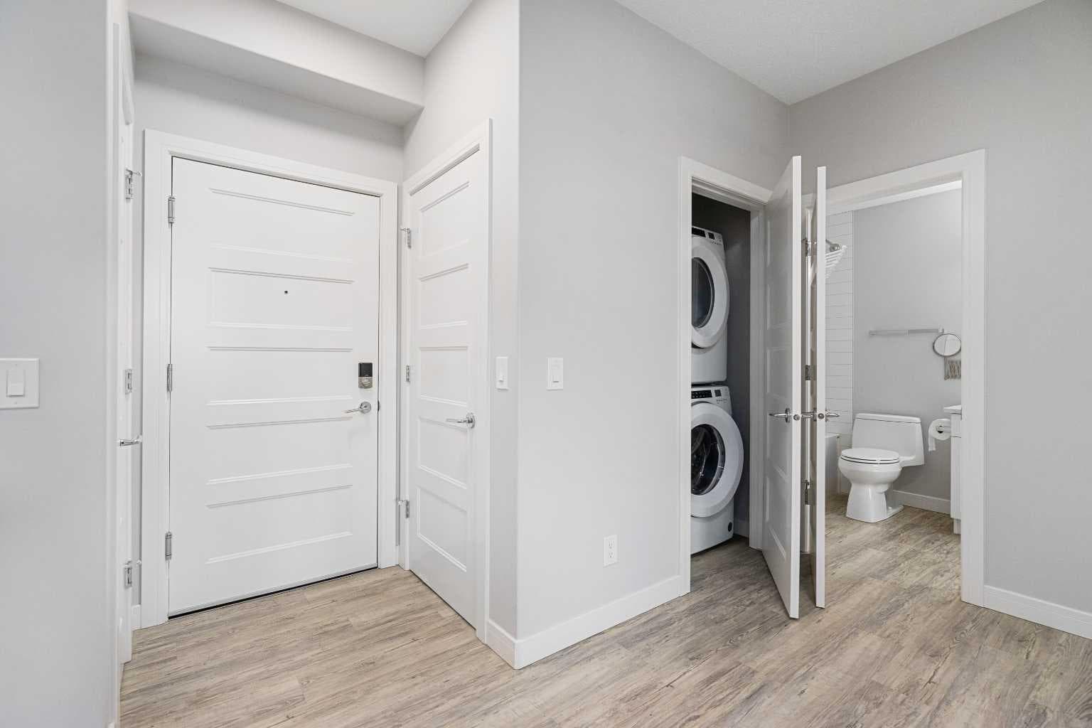 3308, 80 Greenbriar Place NW