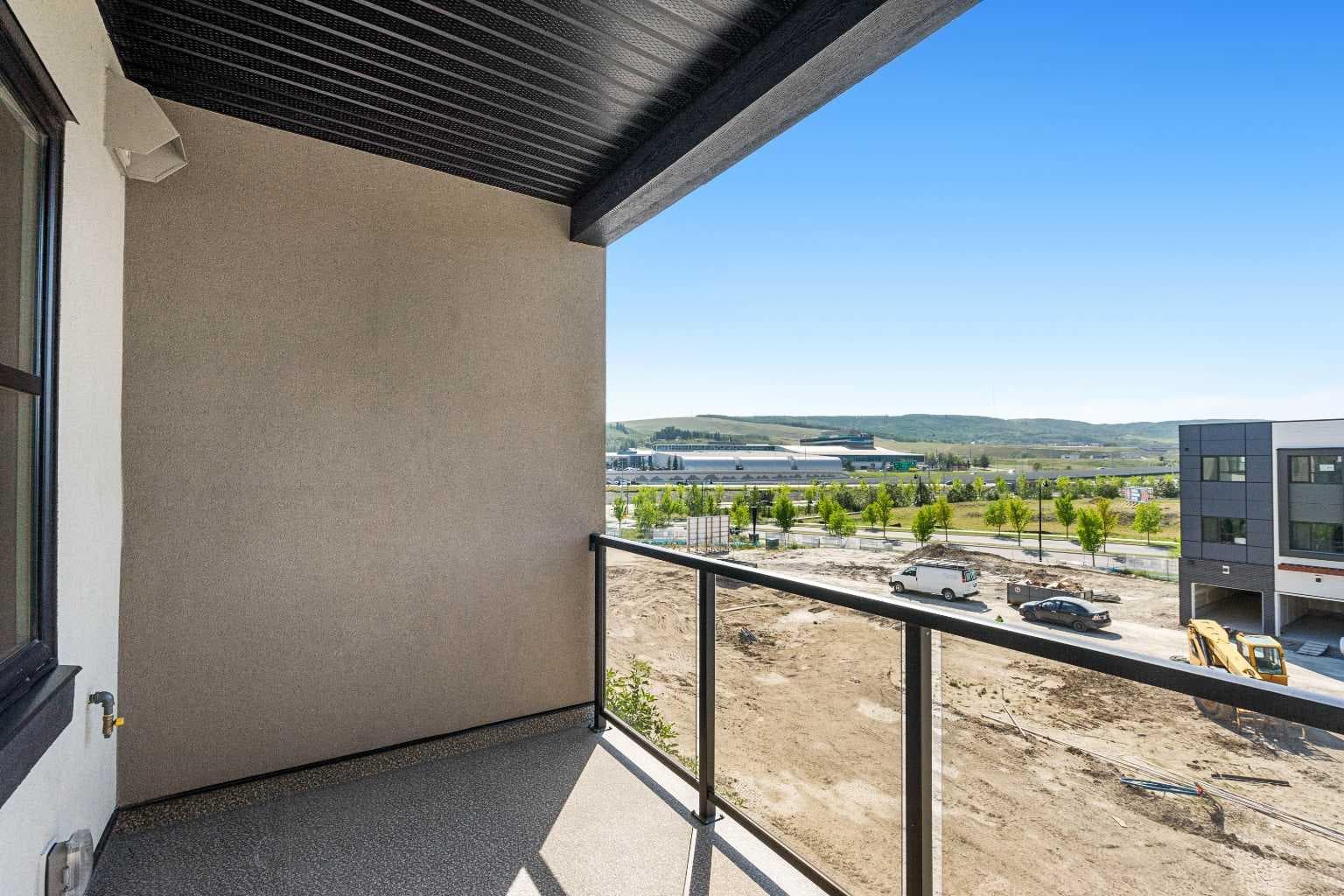 3308, 80 Greenbriar Place NW