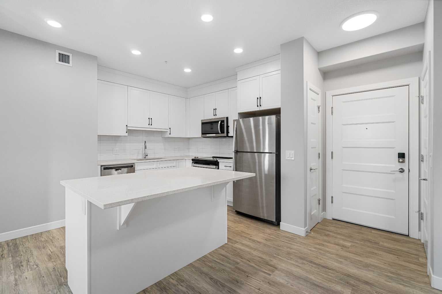 3308, 80 Greenbriar Place NW