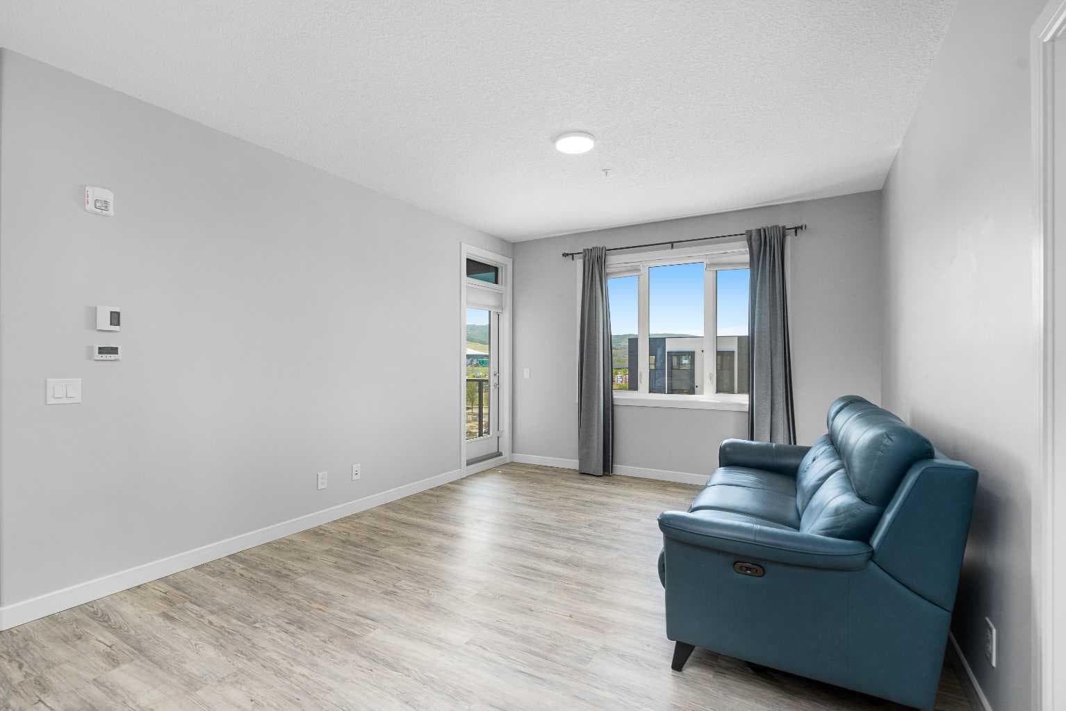 3308, 80 Greenbriar Place NW