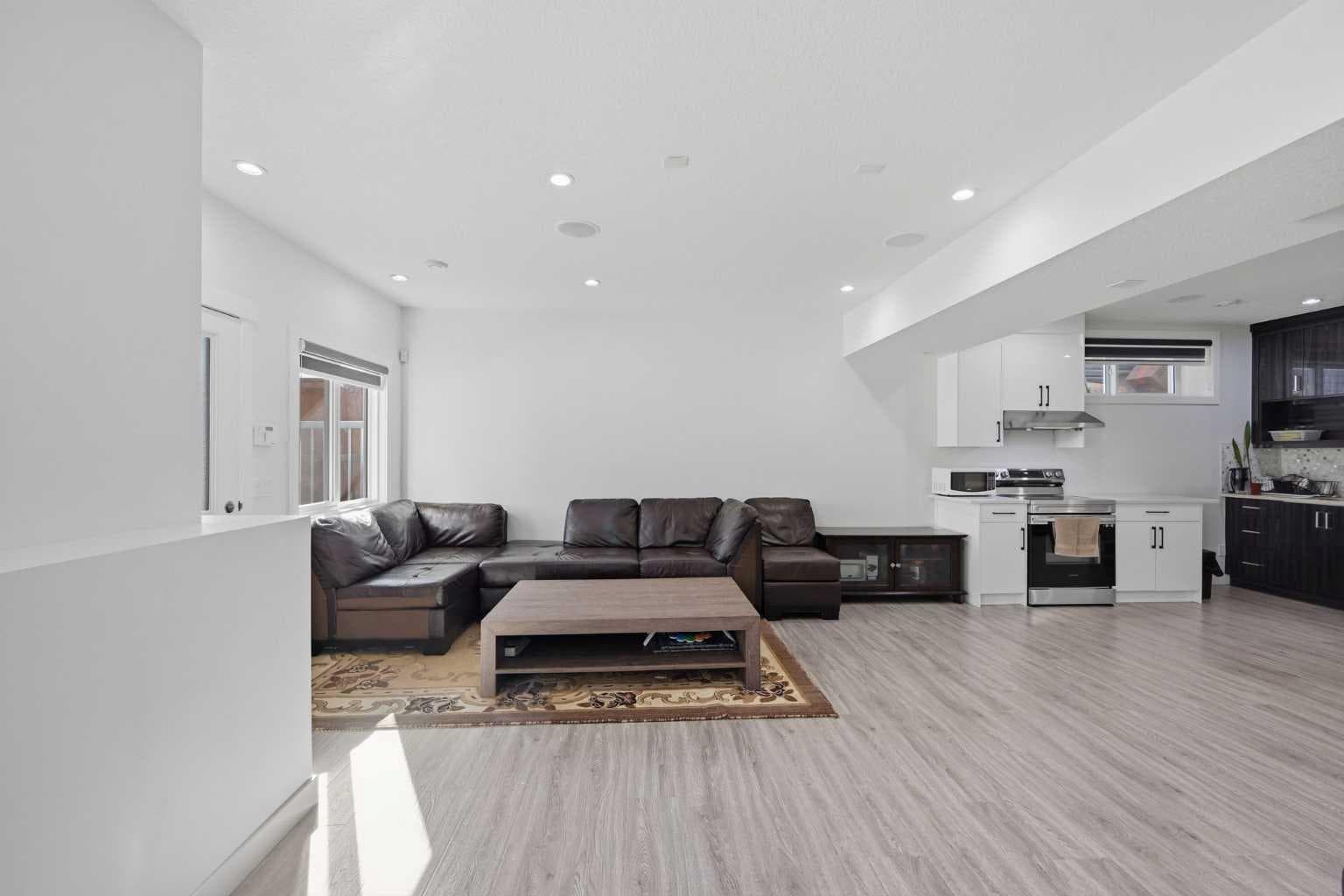 965 Midtown Avenue SW