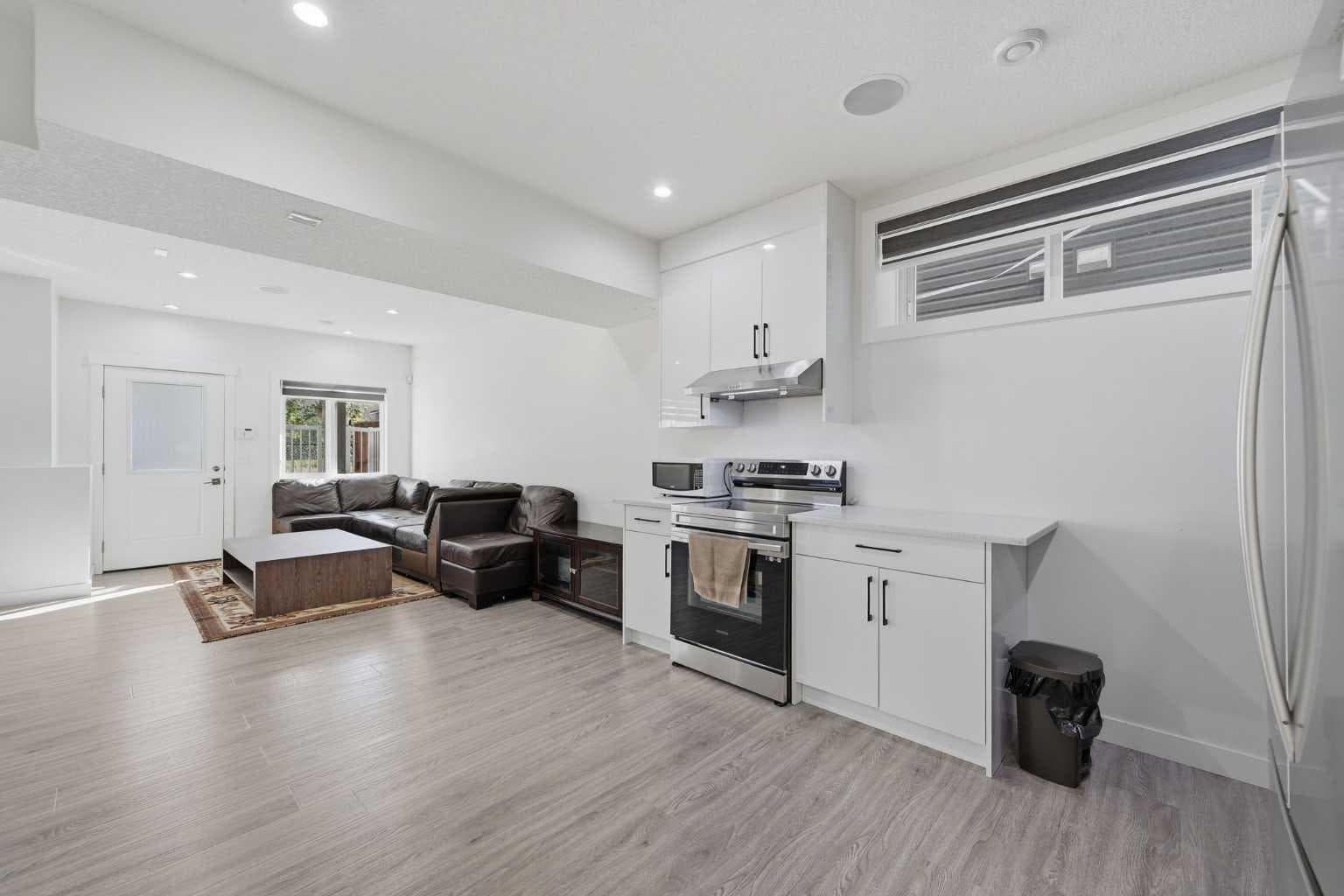 965 Midtown Avenue SW