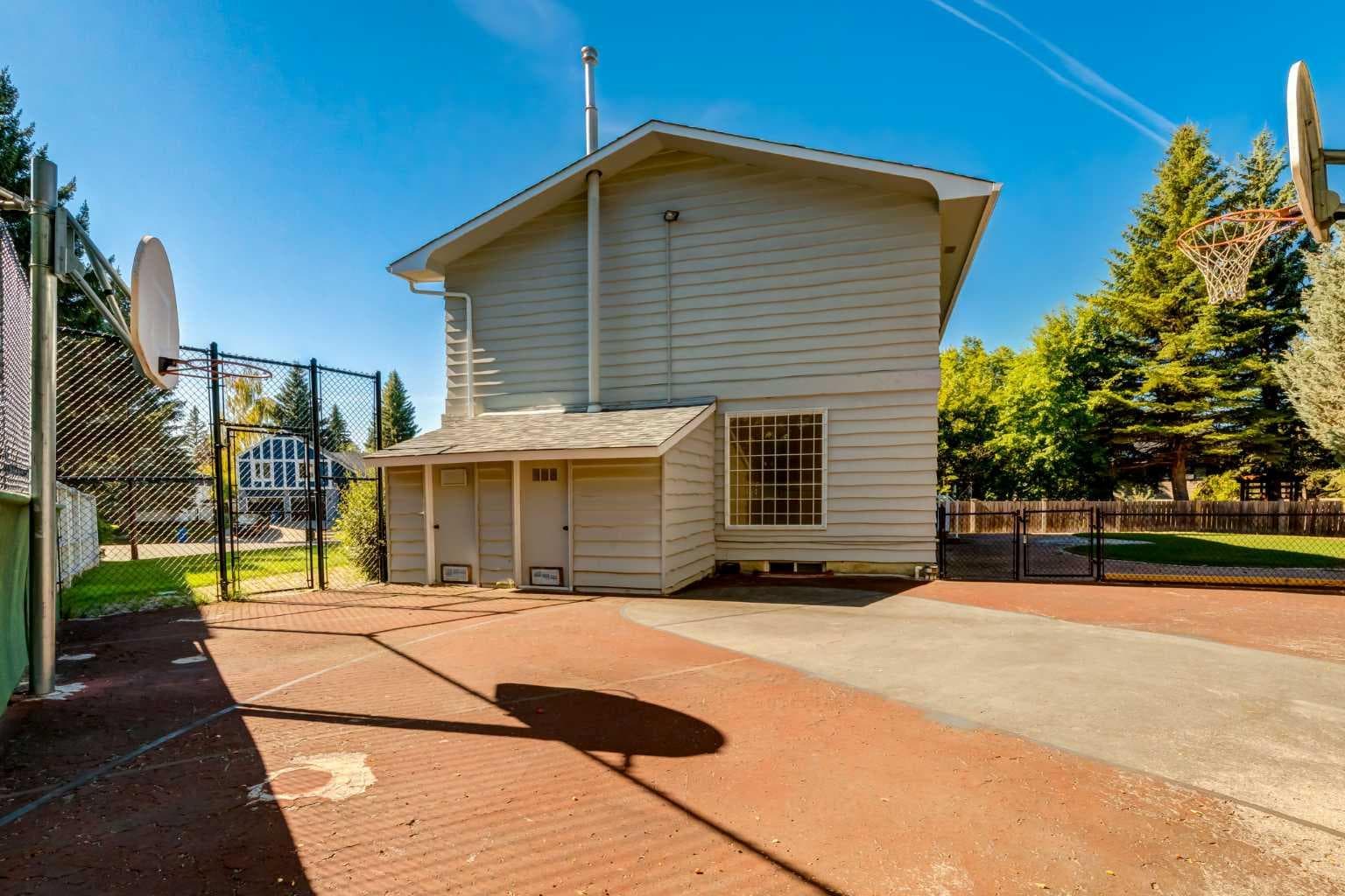116 Pump Hill Bay SW