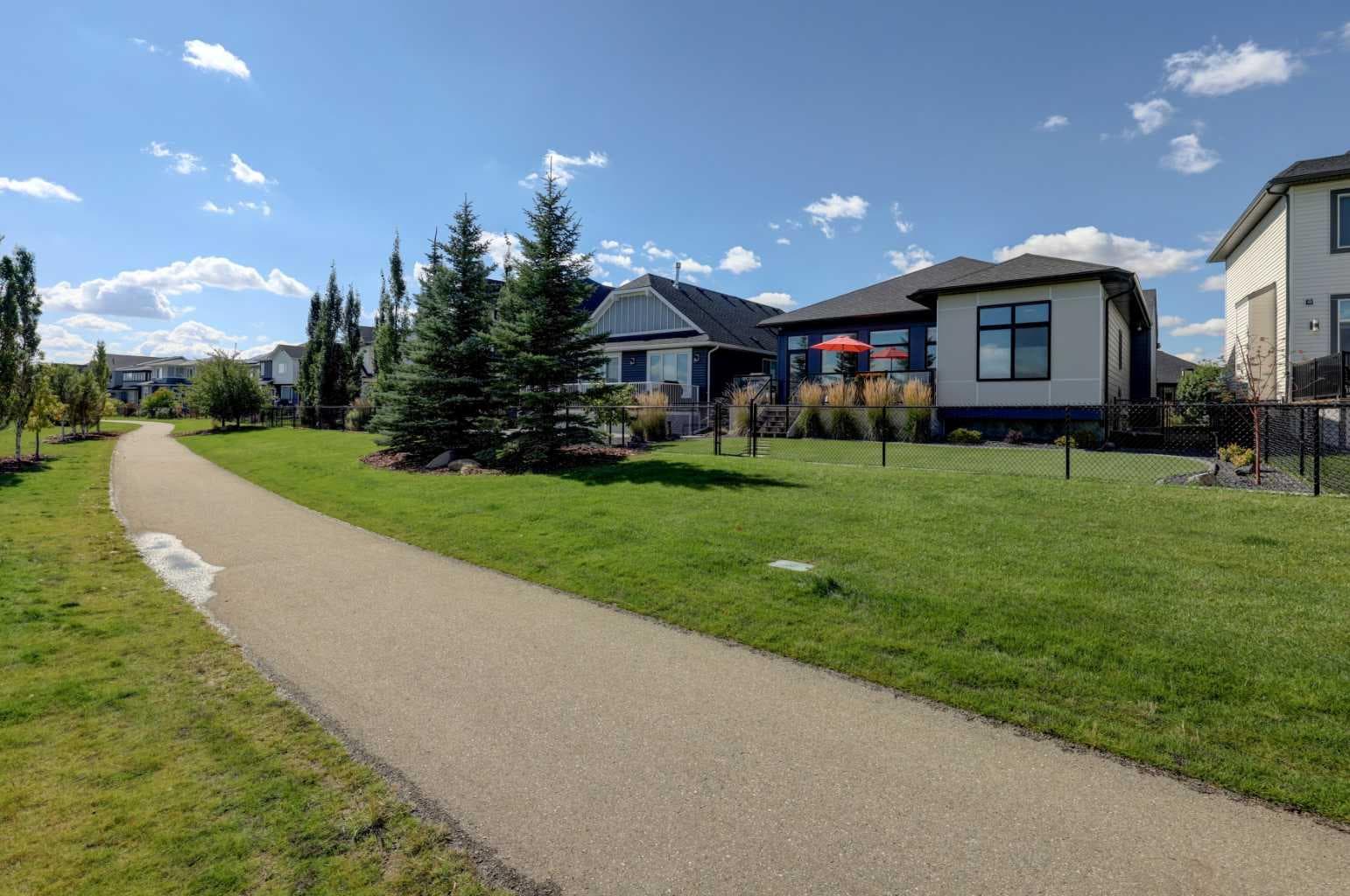 18 Coopersfield Park SW
