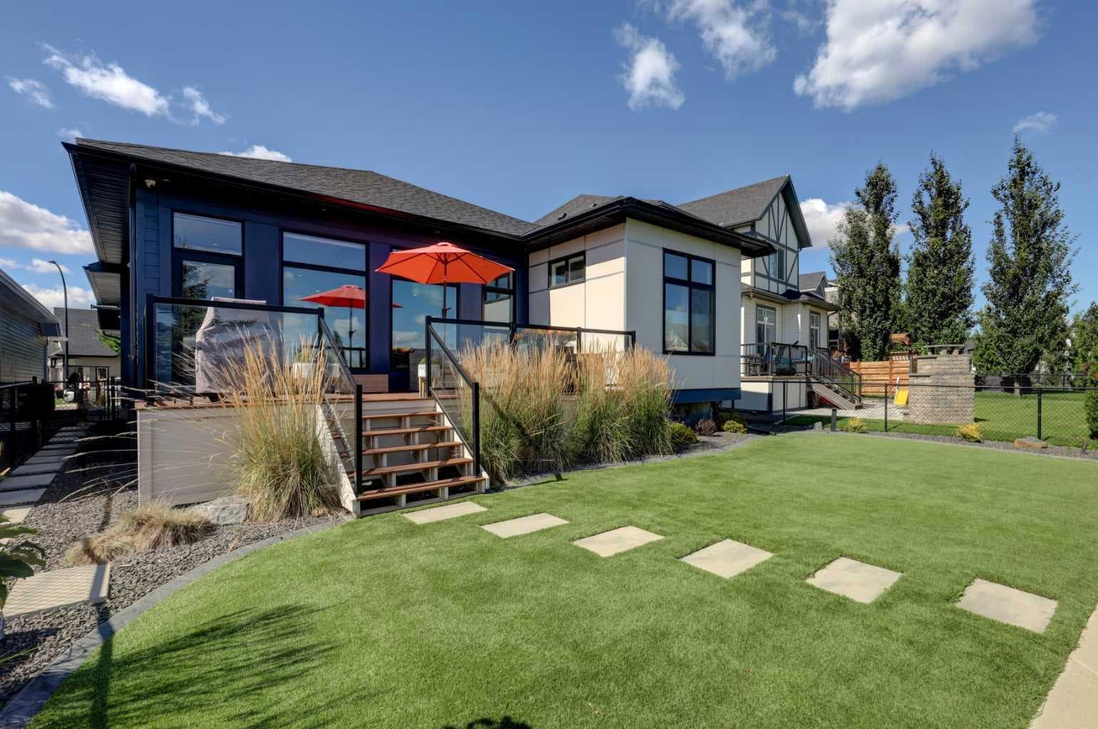 18 Coopersfield Park SW
