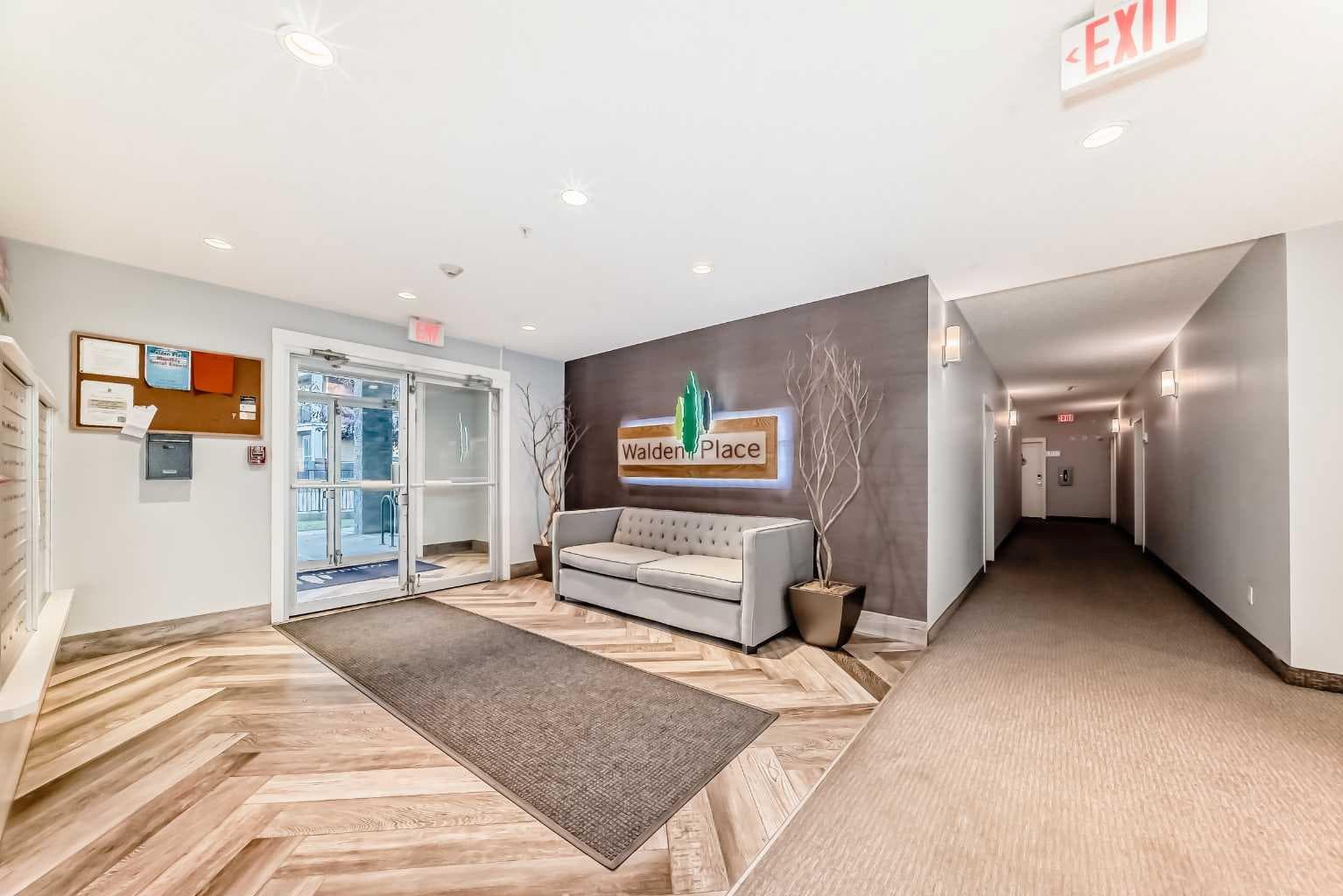 405, 10 Walgrove  SE