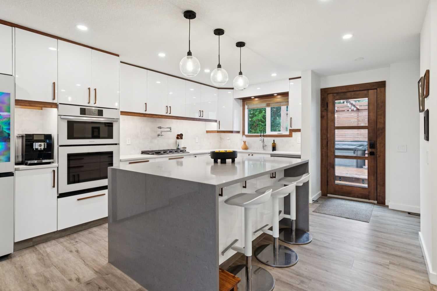 320 Braniff Place SW