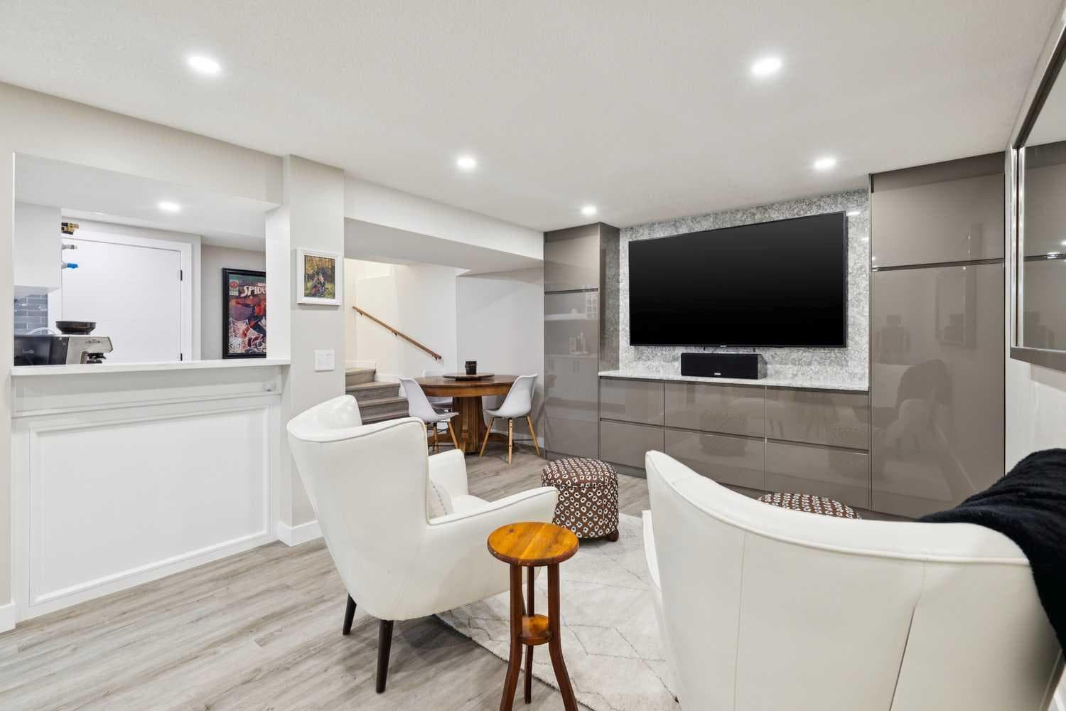 320 Braniff Place SW