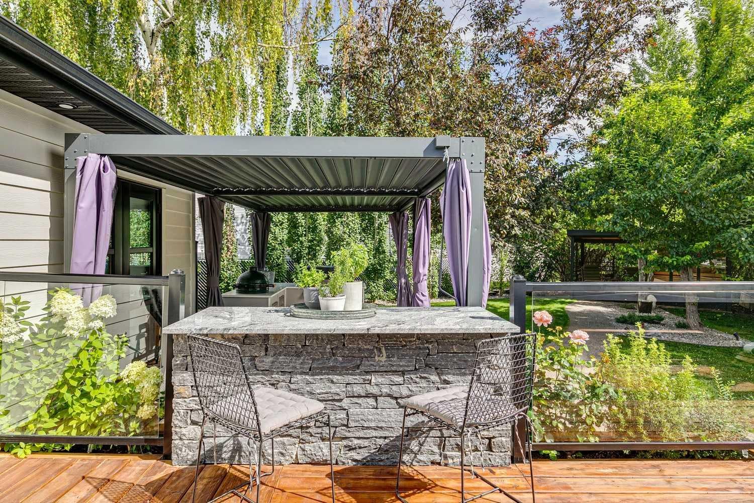 320 Braniff Place SW