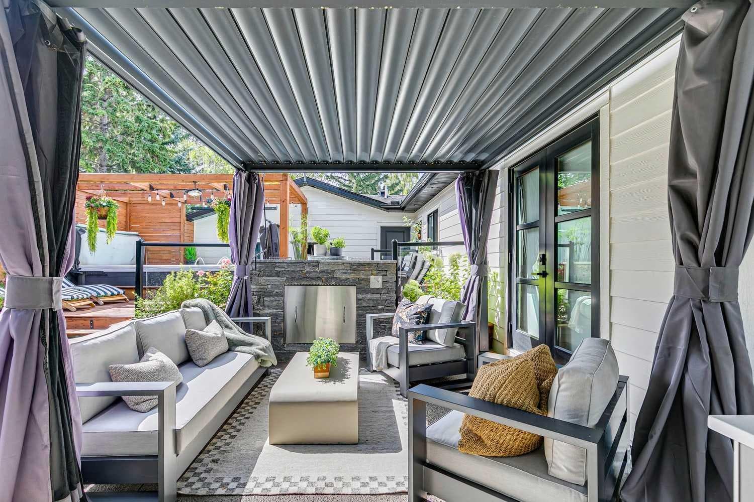 320 Braniff Place SW