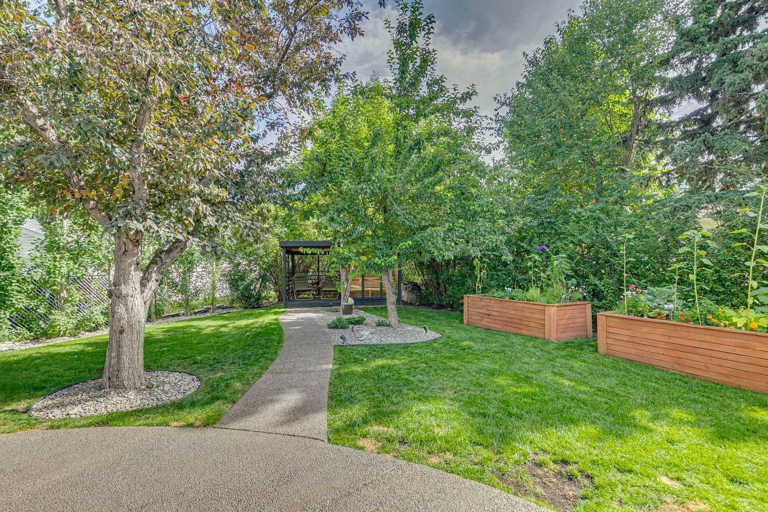 320 Braniff Place SW
