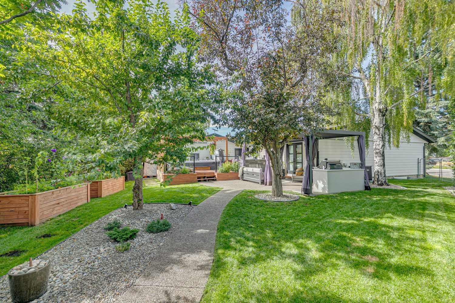 320 Braniff Place SW