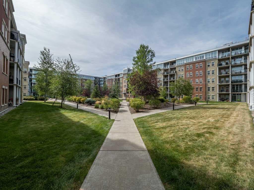 1513, 11811 Lake Fraser Drive SE