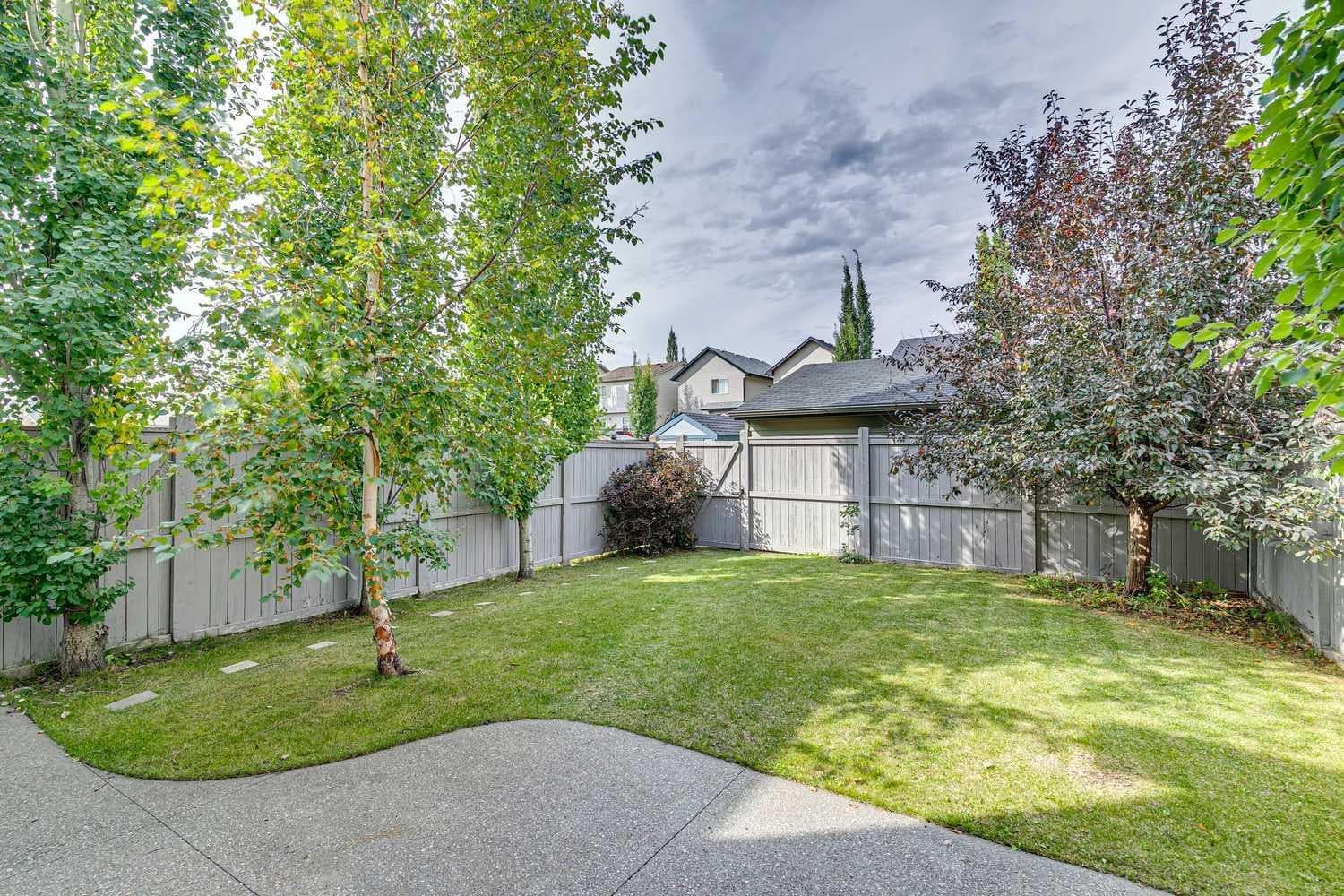 26 Silverado Plains Manor SW