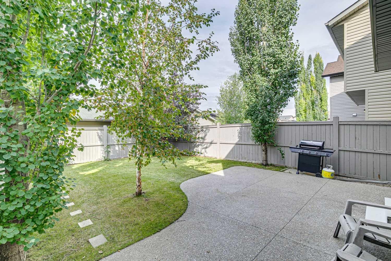 26 Silverado Plains Manor SW