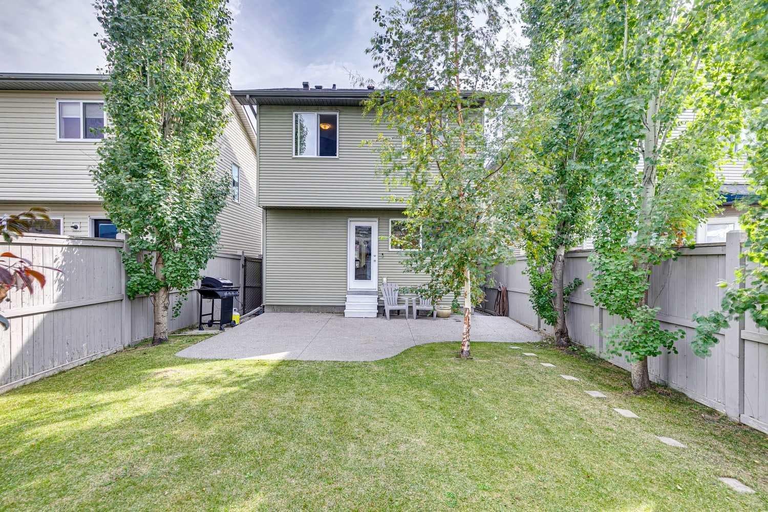26 Silverado Plains Manor SW