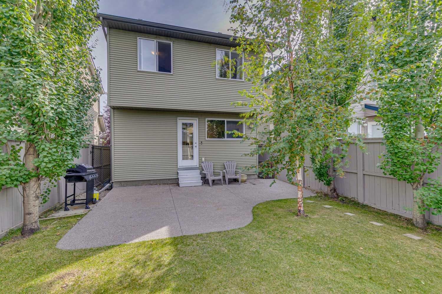 26 Silverado Plains Manor SW