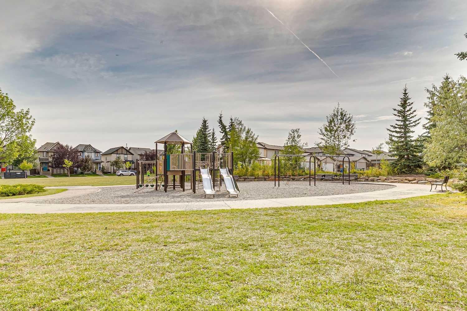 26 Silverado Plains Manor SW
