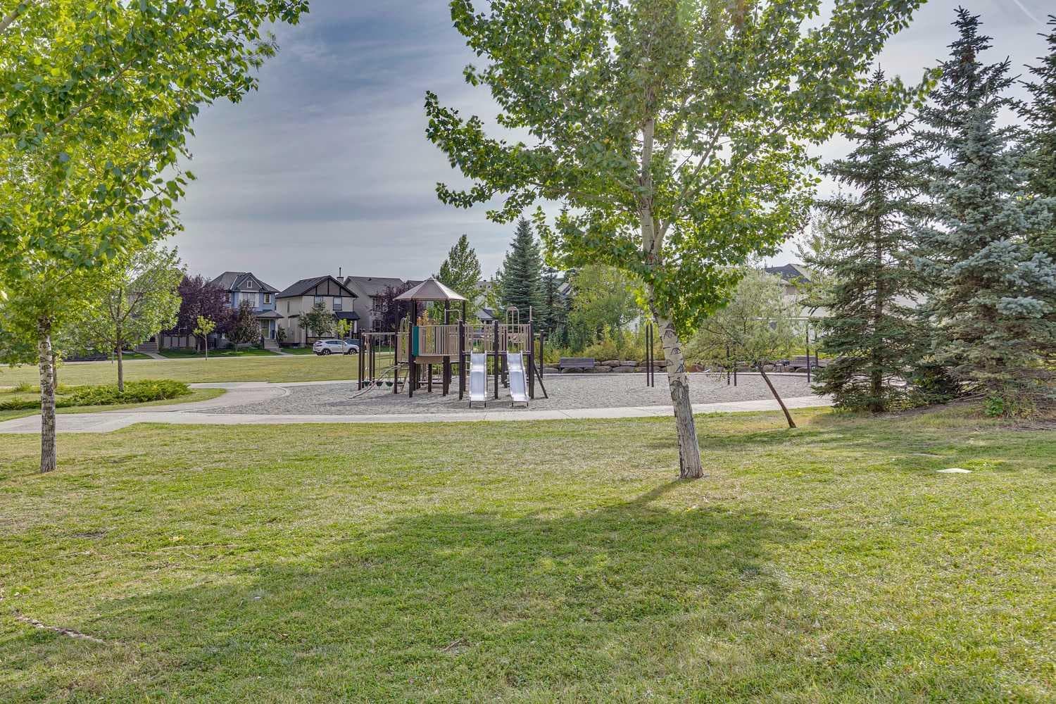 26 Silverado Plains Manor SW
