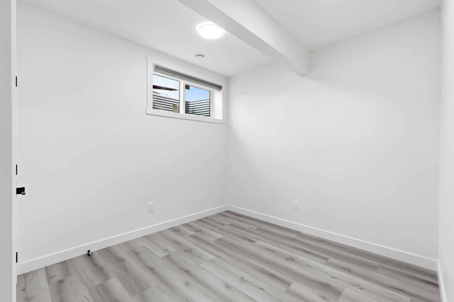 505, CORNER MEADOWS WAY  