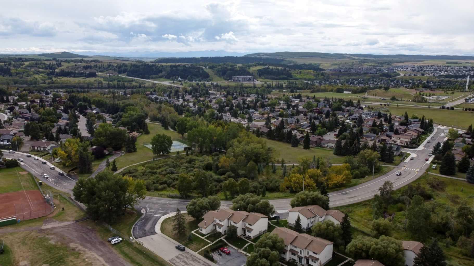 1108, 625 Glenbow Drive 