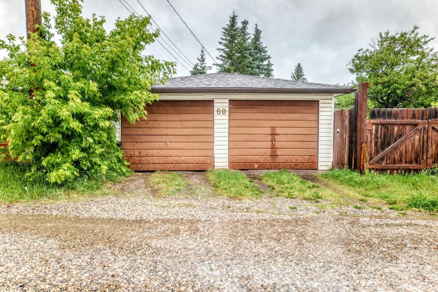 60 Hogarth Crescent SW