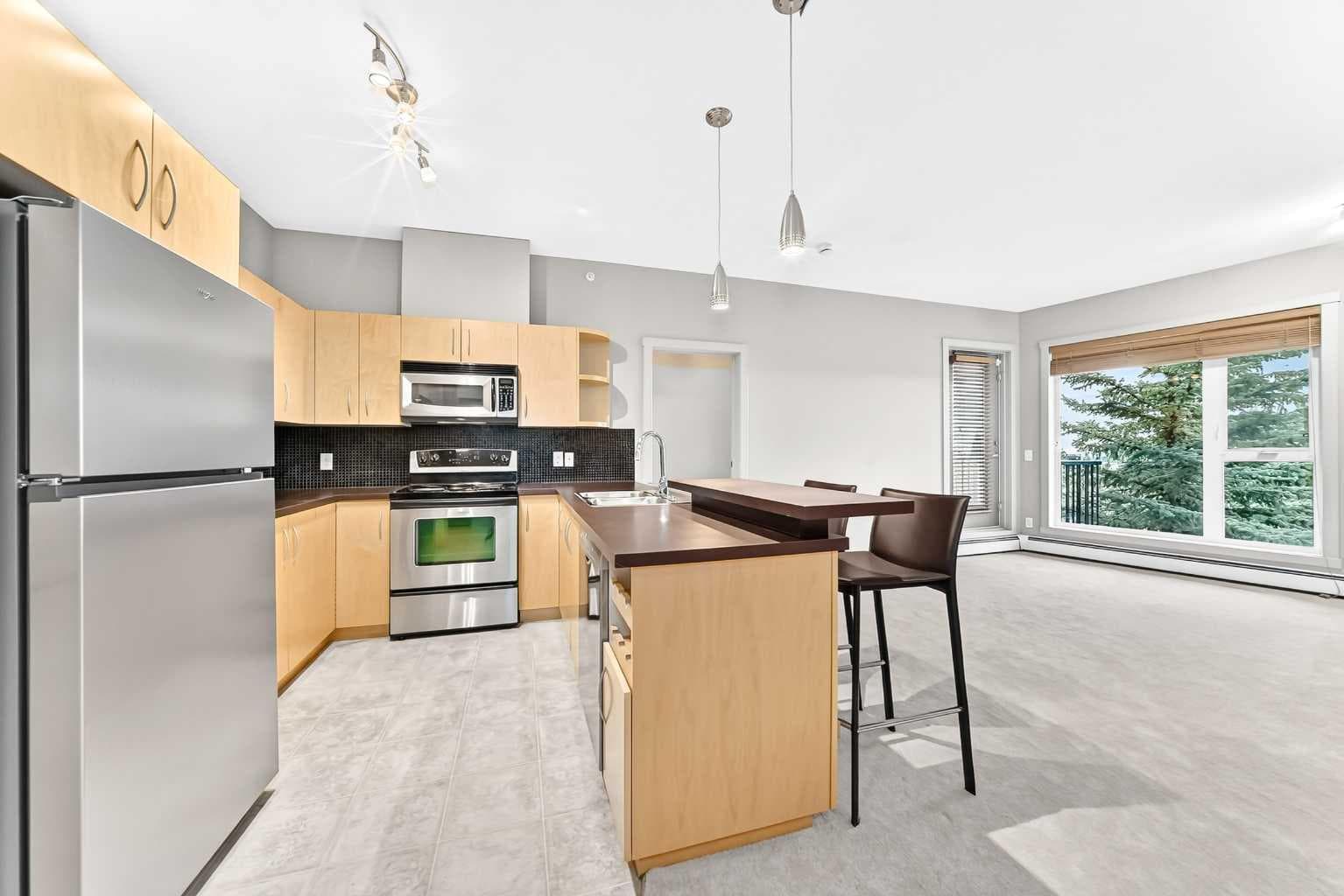 306, 69 Springborough Court SW