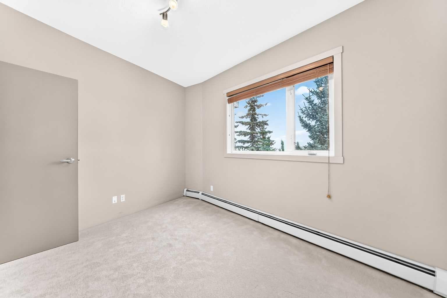 306, 69 Springborough Court SW