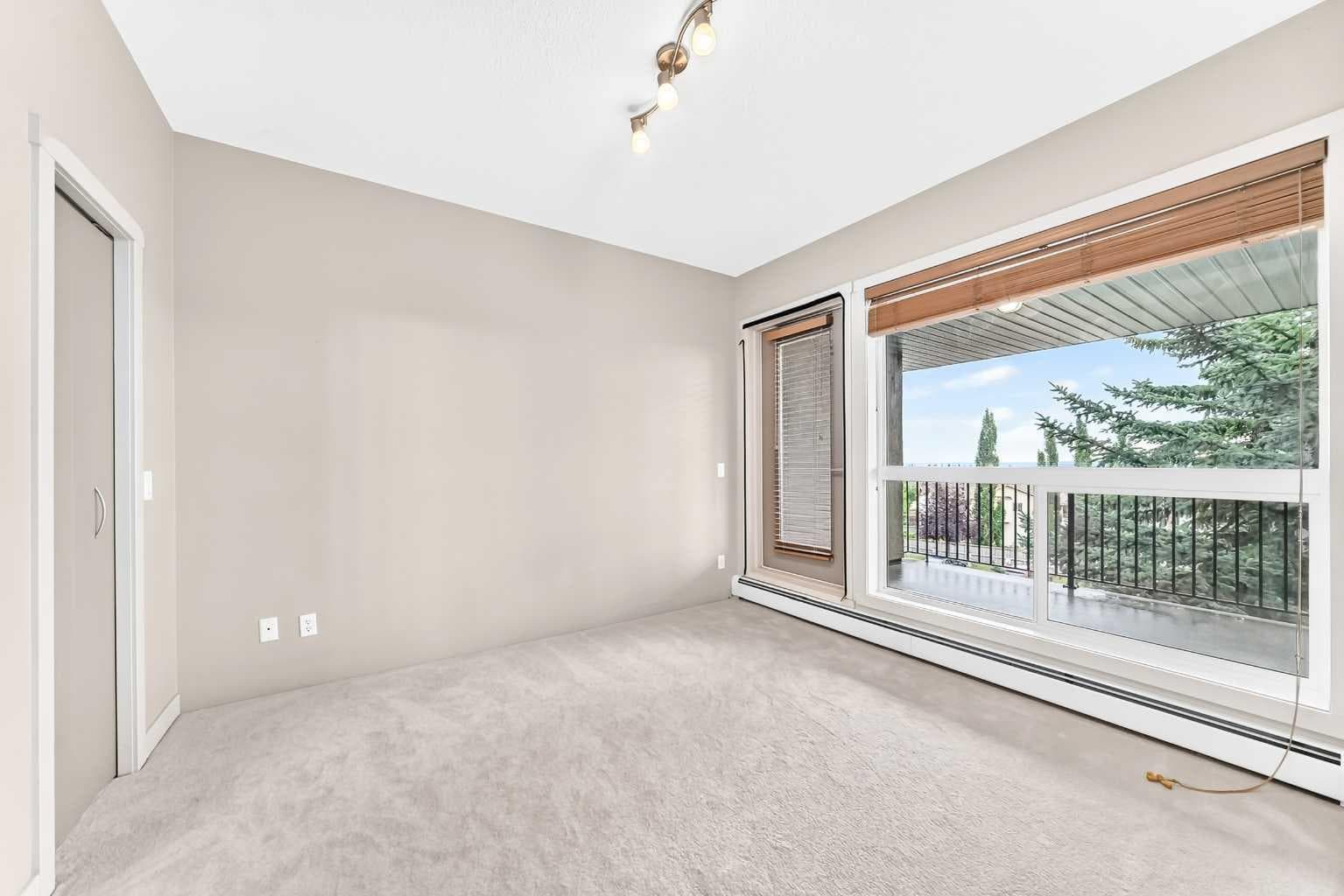 306, 69 Springborough Court SW