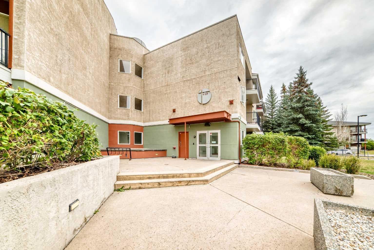 306, 69 Springborough Court SW