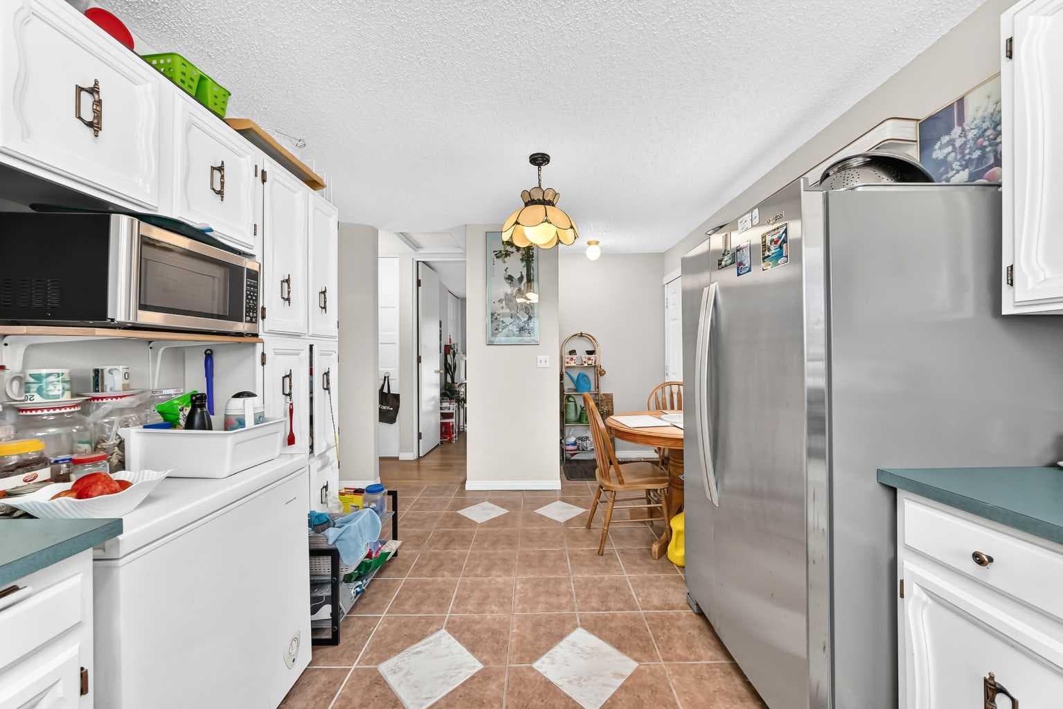 3219 Palliser Drive SW