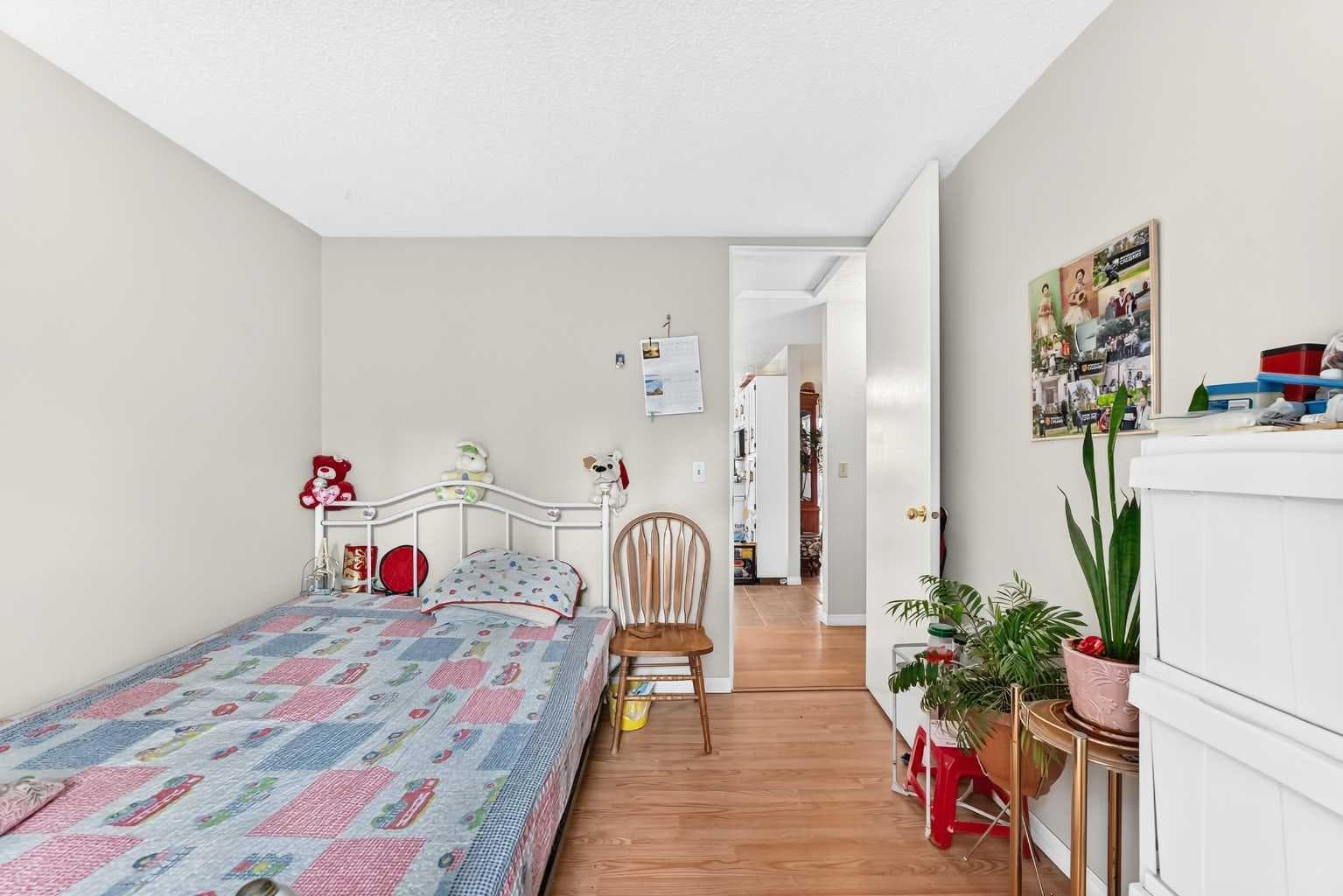 3219 Palliser Drive SW