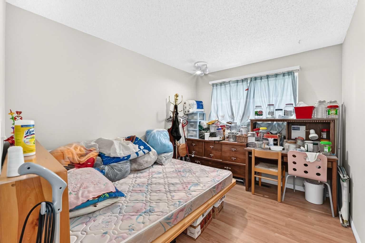 3219 Palliser Drive SW