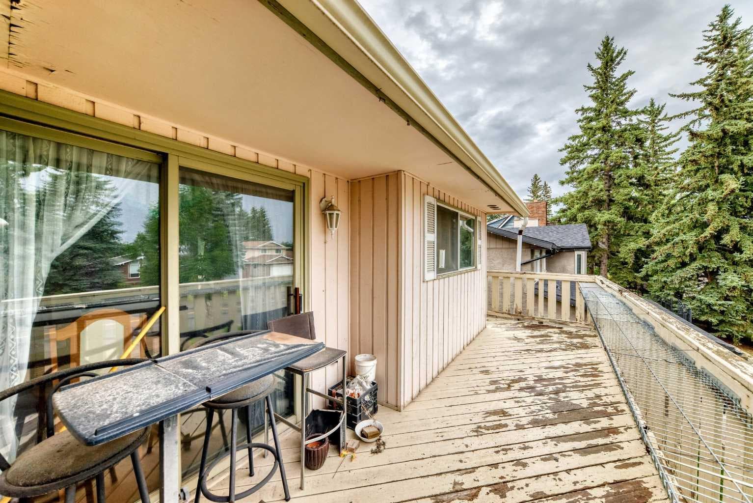 3219 Palliser Drive SW